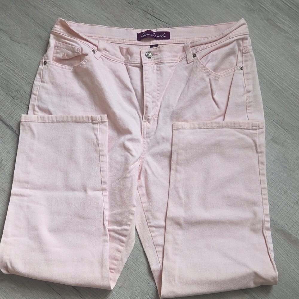 Gloria Vanderbilt Soft Pink Skinny Jeans - Picture 3 of 4